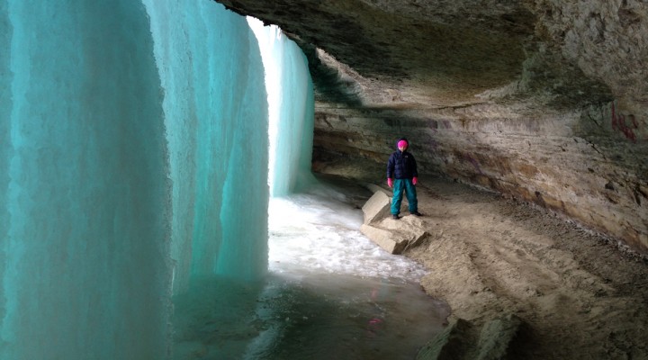 Minnehaha Falls, Minneapolis Frozen Waterfall